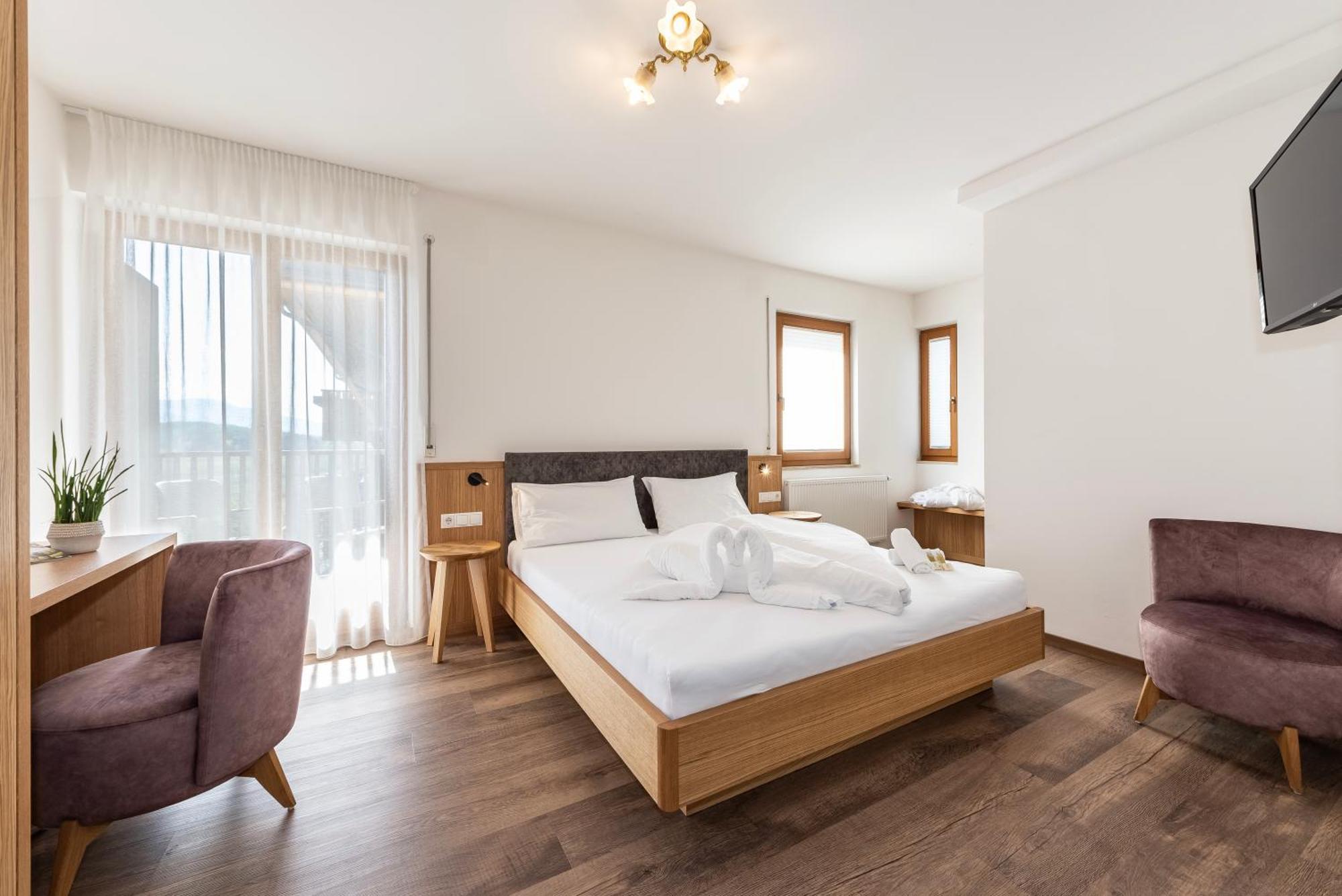 Hotel Langhof Natz-Schabs エクステリア 写真